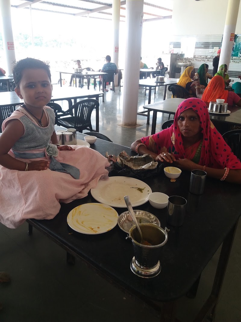 Krishna Hotel And Family Restaurant - Krishna Hotel And Family Restaurant QF3G+3QW, Hajya Kheri, Rajasthan 312024, India