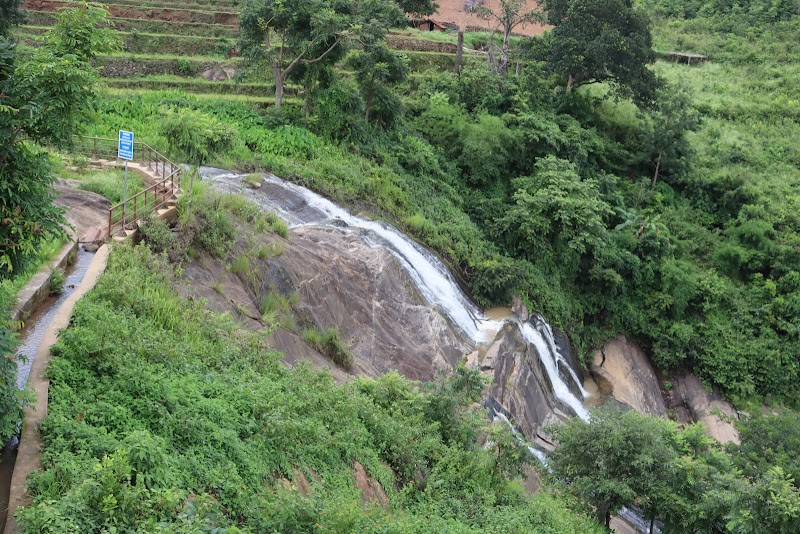 Ananthagiri Water Falls - Ananthagiri Water Falls, 62G5+99J, Road, Ananthagiri, Andhra Pradesh 535145, India