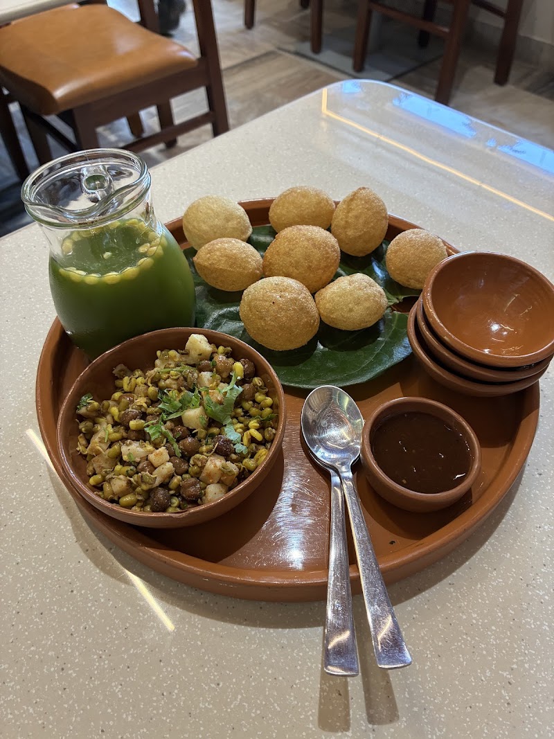 Chaat Bistro - Chaat Bistro 8, Raj Bhavan Rd, near Civil Lines Metro Station, Jai Ambey Colony, Civil Lines, Jaipur, Jaipur Nagar Nigam Area, Rajasthan 302006, India