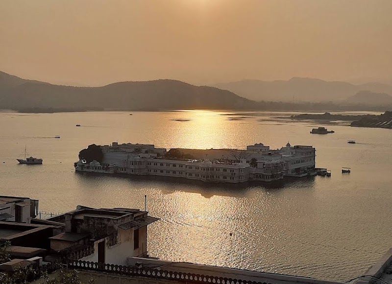 City Palace - City Palace Old City, Udaipur, Rajasthan 313001, India