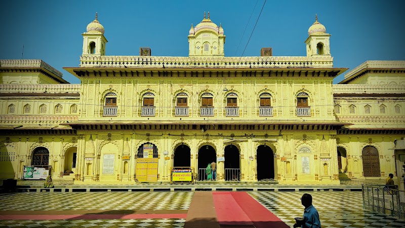 Pandit Rahul Ayodhya tourist Guide