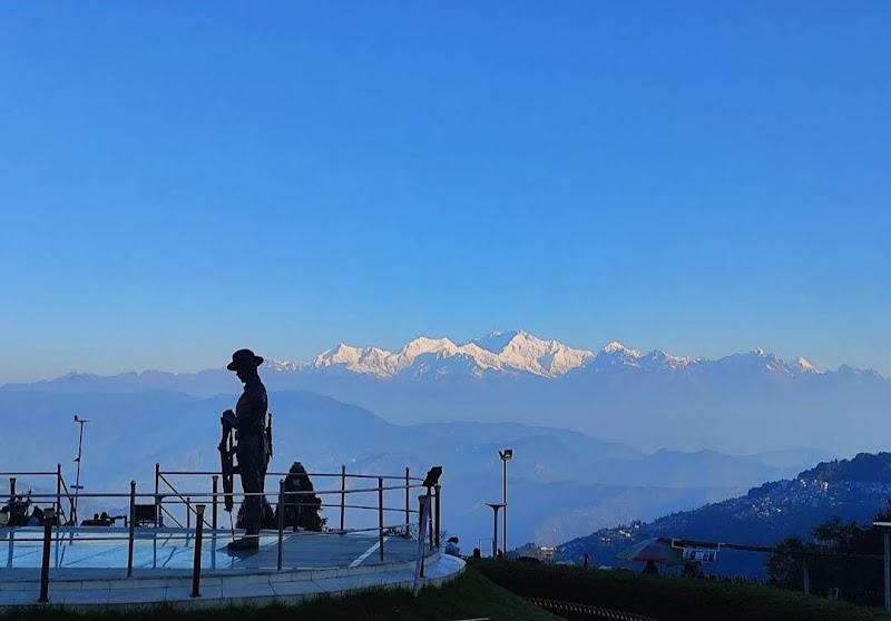 Batasia Loop ㅤ - Batasia Loop ㅤ Batasiya View Point, West Point, Ghoom, Darjeeling, West Bengal 734102, India