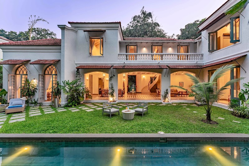 Villa Lluvia by The Blue Kite