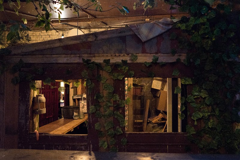 Crack Bellmer - Crack Bellmer Revaler Str. 99, 10245 Berlin-Bezirk Friedrichshain-Kreuzberg, Germany