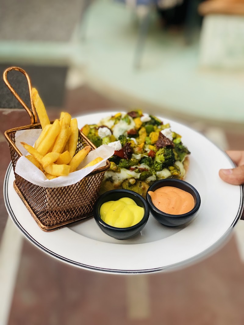 Cafe By Soul - Cafe By Soul B-11/1, Ashoka Cresent Marg, DLF Phase 1, Sector 26A, Gurugram, Haryana 122002, India