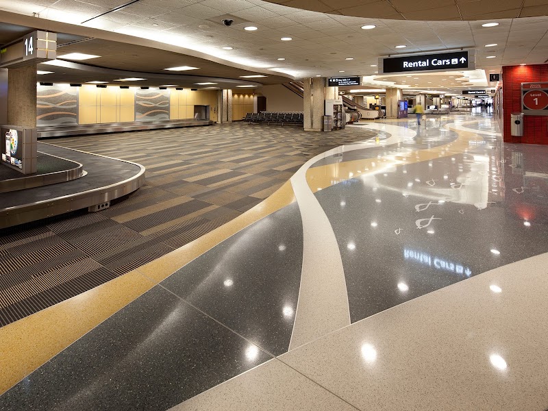 Tampa International Airport - Tampa International Airport 4100 George J. Bean Pkwy, Tampa, FL 33607, USA