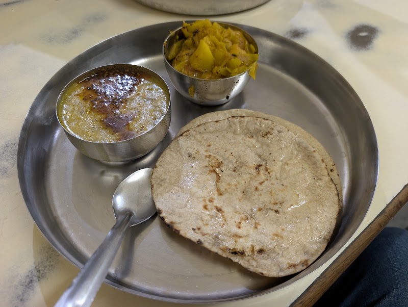 Pandit Vaishno Dhaba - Pandit Vaishno Dhaba F26J+PC7, Roshan Pura, Gurugram, Haryana 122001, India