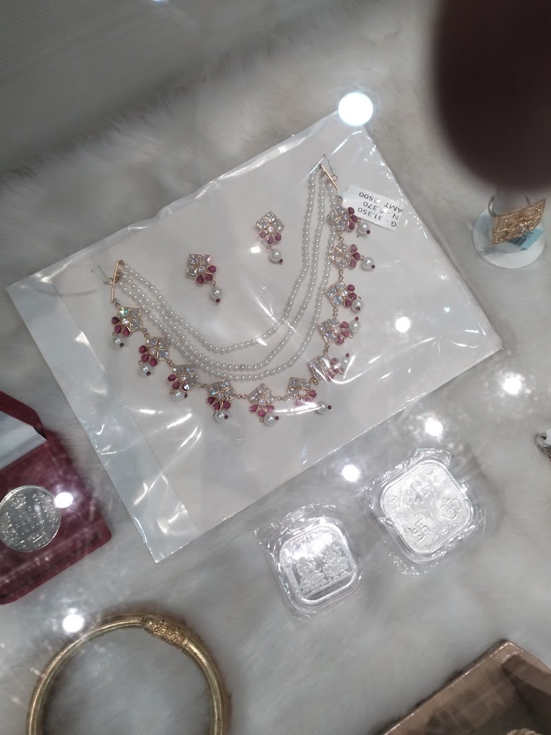 Jewellers Prakash chand Ajay Kumar Bothra - Jewellers Prakash chand Ajay Kumar Bothra, Jain mandir ke samne, Sarafa Line, Kawardha, Chhattisgarh 491995, India