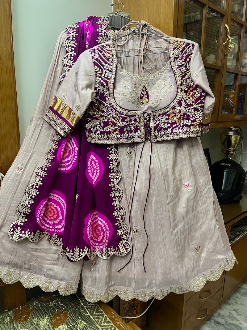 Jaipur Wedding Store - Jaipur Wedding Store 7,8 Basement, Navjeevan Plaza, B-6, Mirza Ismail Rd, Bapu Bazar, Biseswarji, Jaipur, Jaipur Nagar Nigam Area, Rajasthan 302003, India
