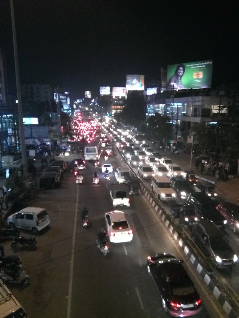 Uzanbazar - Uzanbazar, 5QR4+C55, Fatick Chandra Rd, Latasil, Uzan Bazar, Guwahati, Assam 781001, India
