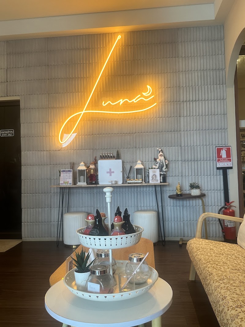LUNA SPA - LUNA SPA, 6 Thanon Mae Luan Rang Hill, Tambon Wichit, Amphoe Mueang Phuket, Chang Wat Phuket 83000, Thailand