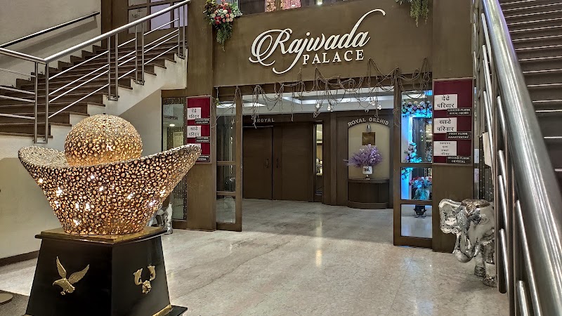 Rajwada Palace Nagpur - Rajwada Palace Nagpur Road, near Tata Parsi School, Ganjipeth, Empress City, Nagpur, Maharashtra 440018, India