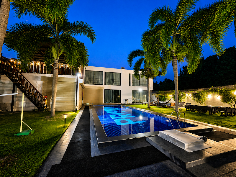 The White House Kamala Phuket - The White House Kamala Phuket 99, 162 Thanon Hua Khuan Nuea, Tambon Kamala, Amphoe Kathu, Chang Wat Phuket 83120, Thailand