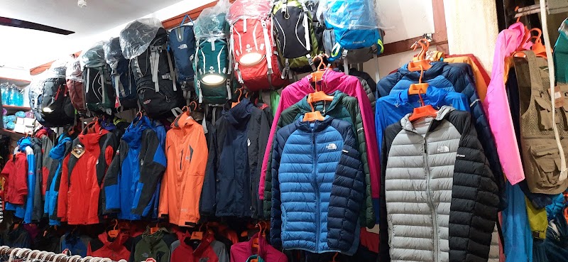 Buddha trekking shop - Buddha trekking shop 6X45+HV4, Lakeside Rd, Pokhara 33700, Nepal