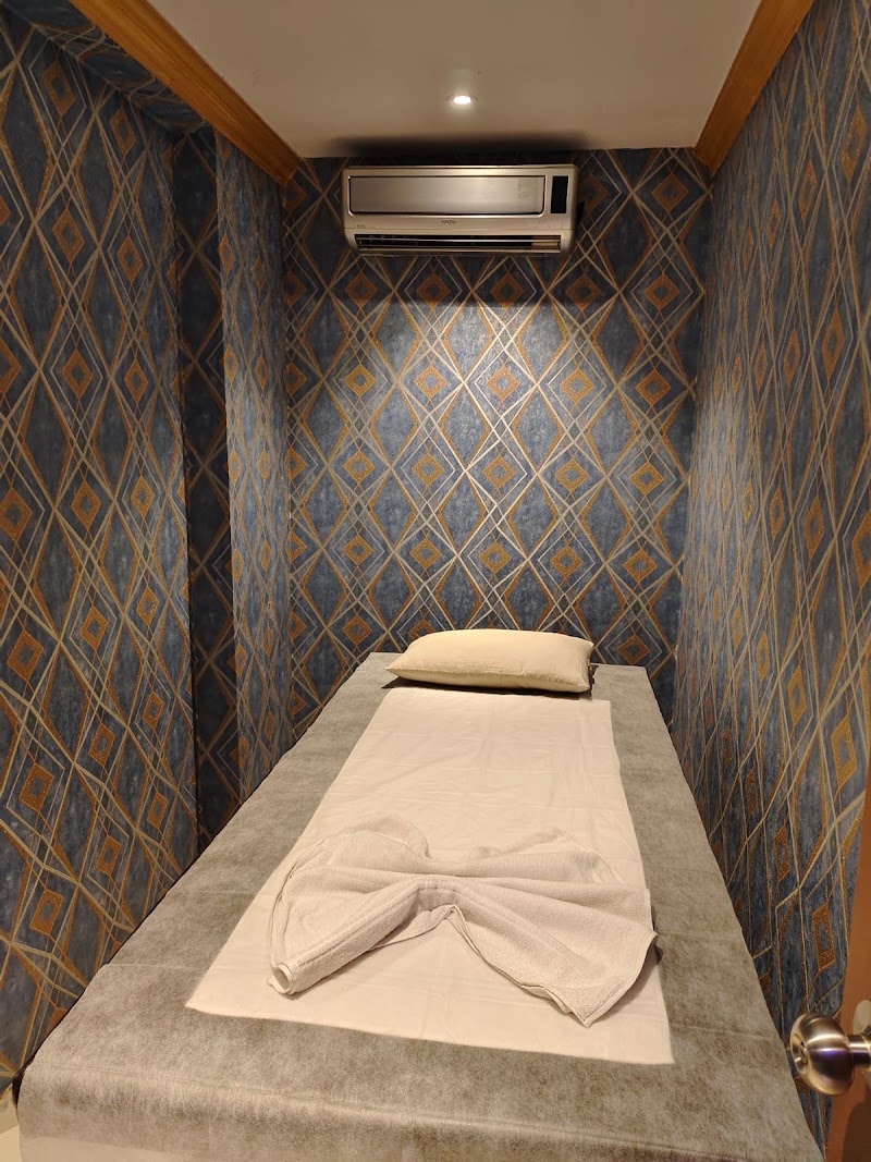 Premium Luxury Thai Spa - Premium Luxury Thai Spa Plot No. 160, Block A, 4th Floor, Near, Pillar Number 30, to, Gachibowli - Miyapur Rd, Kondapur, Towards, Kondapur, Kothaguda, Hyderabad, Telangana 500084, India