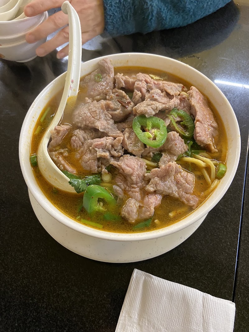 Hana Wok - Hana Wok 1311 W Taylor St, Chicago, IL 60607, USA