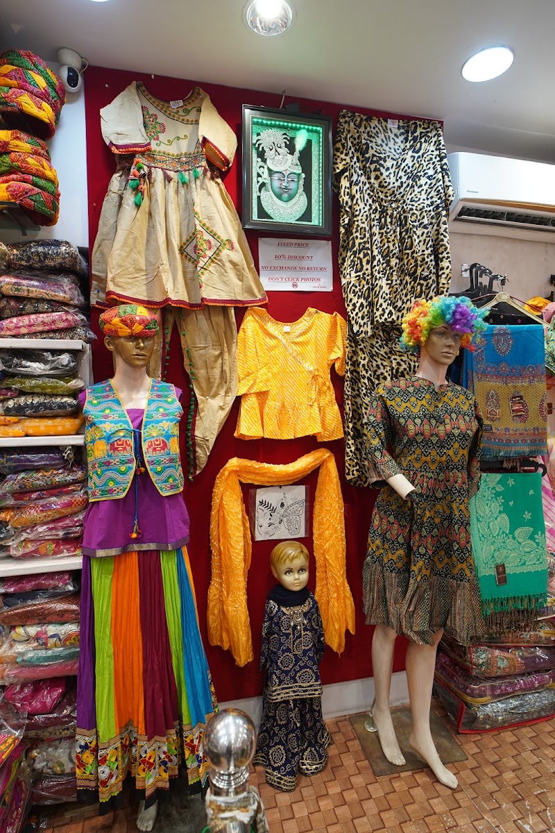 Royal Art Emporium - Royal Art Emporium, Market, opposite Hathipole, Hathipole, Main Circle, Udaipur, Rajasthan 313004, India