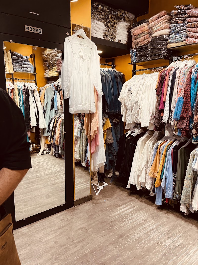 Zaid & Zafar - Zaid & Zafar shop no 2, Venus, ELCO Arcade, Market, Ranwar, Bandra West, Mumbai, Maharashtra 400050, India