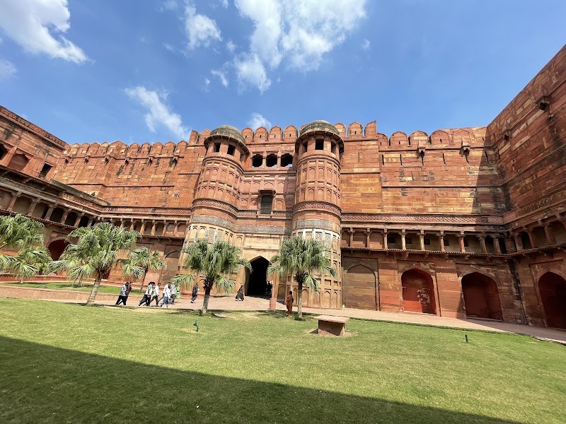 Agra Fort - Agra Fort Agra Fort, Rakabganj, Agra, Uttar Pradesh 282003, India