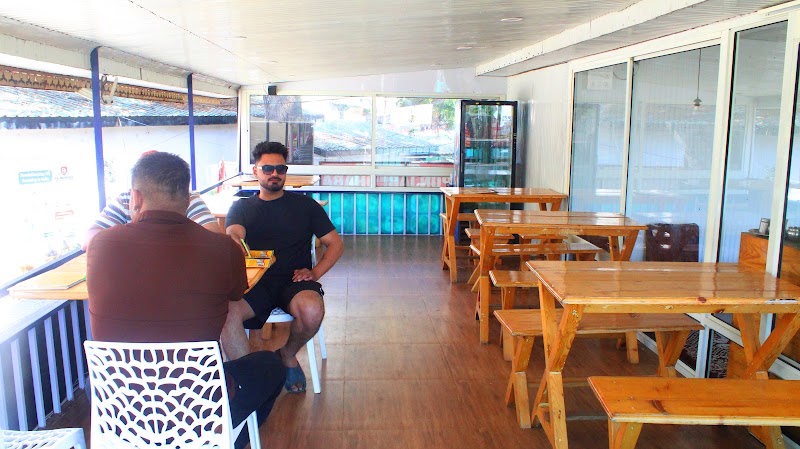 Om Shanti Vaishno Dhaba - Om Shanti Vaishno Dhaba Bhagsu Nag, Dharamshala, Himachal Pradesh 176216, India