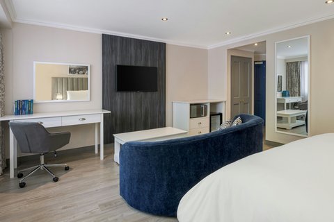 Protea Hotel Johannesburg Balalaika Sandton - Protea Hotel Johannesburg Balalaika Sandton, Maude St, Sandown, Sandton, 2126, South Africa