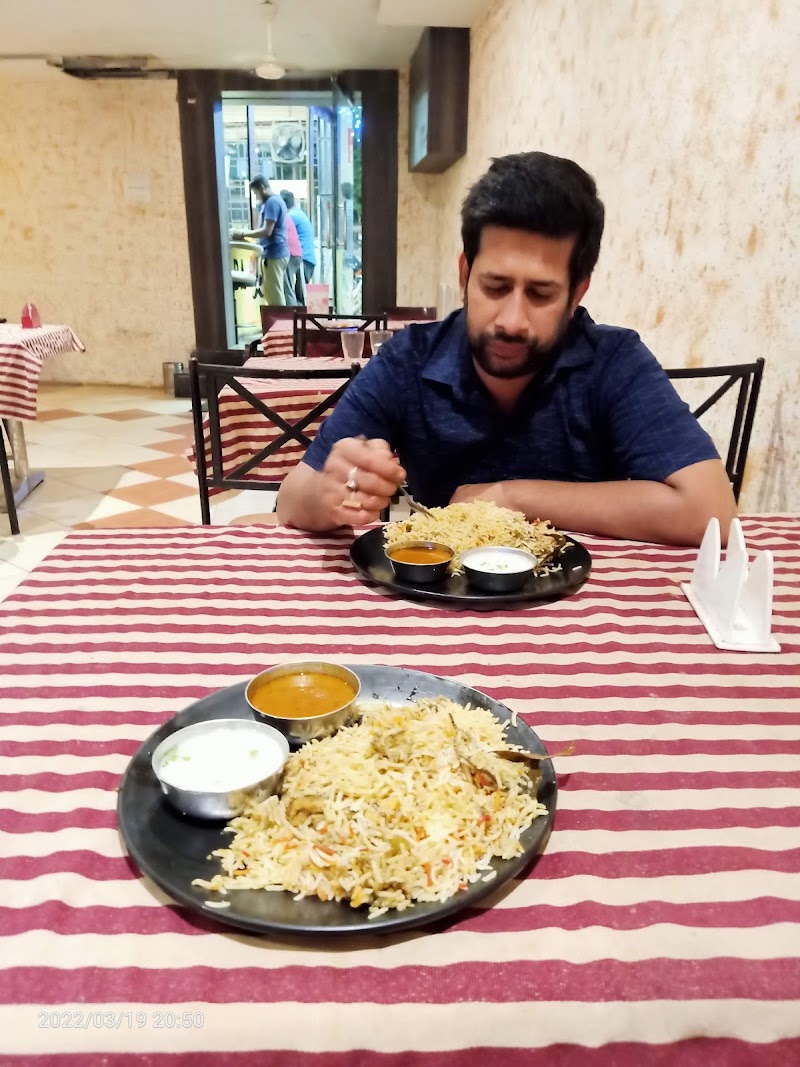 Rishi Bar