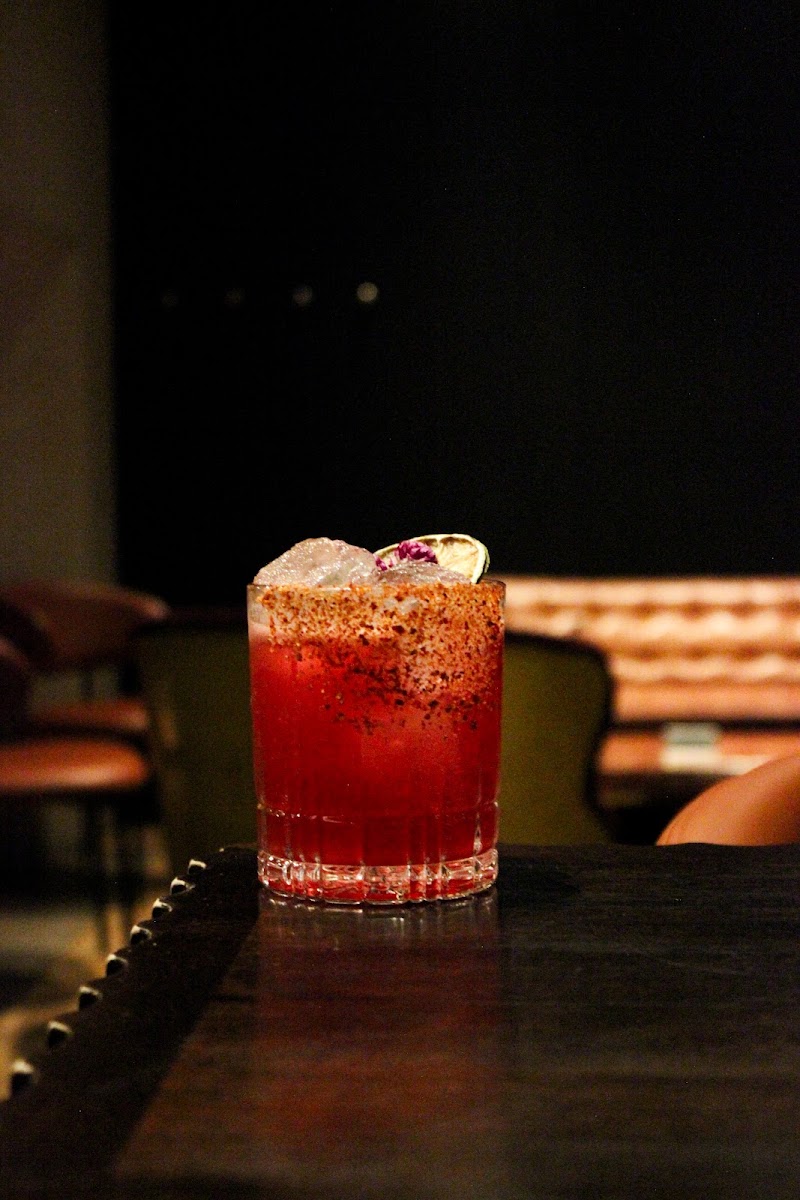 The Bar Downstairs & Kitchen - The Bar Downstairs & Kitchen 485 5th Ave at, E 41st St, New York, NY 10017, USA