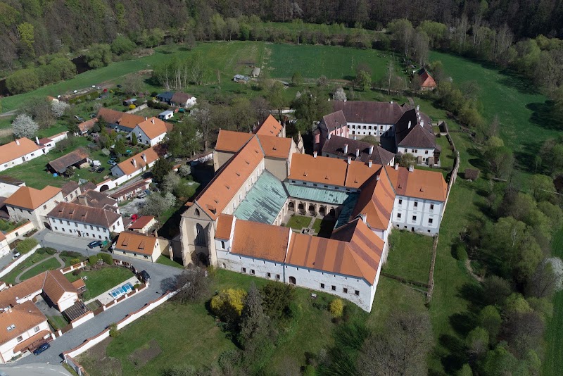 Zlatá koruna Monastery - Zlatá koruna Monastery, Zlatá Koruna 1, 382 02 Zlatá Koruna, Czechia