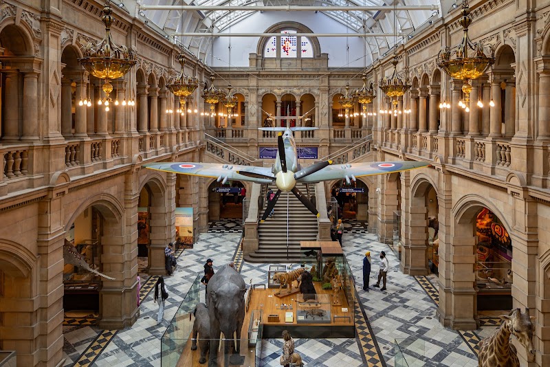 Kelvingrove Art Gallery and Museum - Kelvingrove Art Gallery and Museum Argyle St, Glasgow G3 8AG, UK