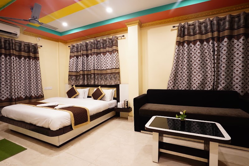 Tirupati Lodge - Tirupati Lodge NJP Railway Station, Ward 35, Dabgram, Siliguri, West Bengal 734007, India