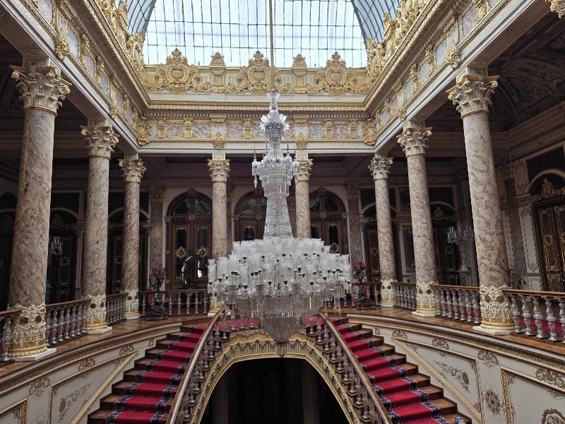 Dolmabahçe Palace - Dolmabahçe Palace, Vişnezade, Dolmabahçe Cd., 34357 Beşiktaş/İstanbul, Türkiye
