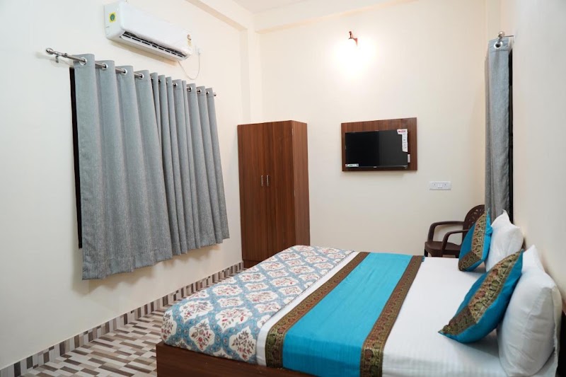 Kashi Paradise Stay - Homestay near temple in Varanasi - Kashi Paradise Stay - Homestay near temple in Varanasi, House No. 89, Lane Number 2, near Sankatmochan Temple, Saket Nagar Colony, Lanka, Varanasi, Uttar Pradesh 221005, India