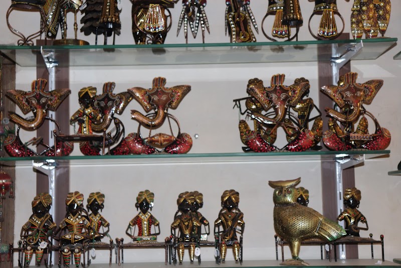 J.G Art & Crafts - J.G Art & Crafts 96-97, Nai Sarak, opposite Shahi Samosa, Rawaton Ka Bass, Jodhpur, Rajasthan 342001, India