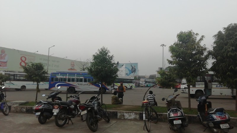 Ainthapali Private Bus Stand - Ainthapali Private Bus Stand, Bus Terminal, Ainthapali, Sambalpur, Odisha 768006, India