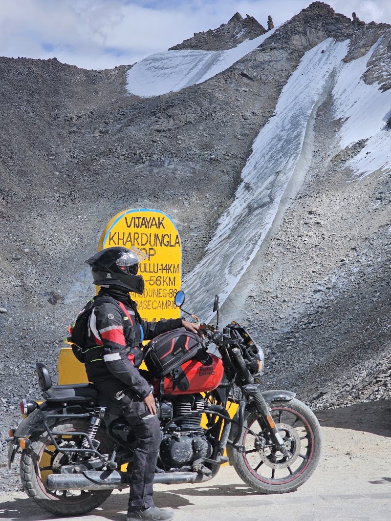 Khardung La Pass 5359M Altitude Leh Ladakh - Khardung La Pass 5359M Altitude Leh Ladakh CM33+RP6, Khardung, 194401