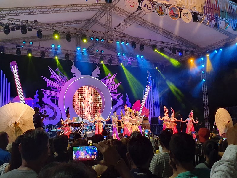 Pattaya Beach - Pattaya Beach ล็อก 88 เตียงผ้าใบชายหาดพัทยา ล็อก 88 Muang Pattaya, Amphoe Bang Lamung, Chang Wat Chon Buri 20150, Thailand