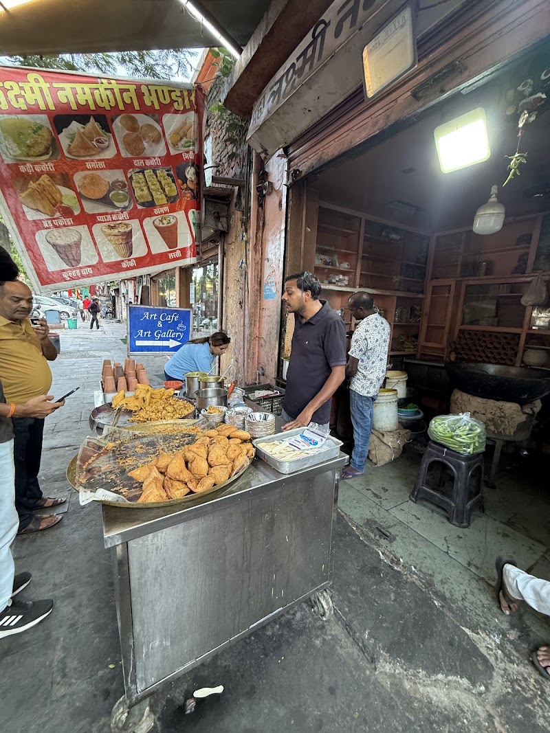 Mahalaxmi Namkin bhandar - Mahalaxmi Namkin bhandar Shop No 134, Chandi Ki Taksal, J.D.A. Market, Brahampuri, Jaipur, Jaipur Nagar Nigam Area, Rajasthan 302002, India