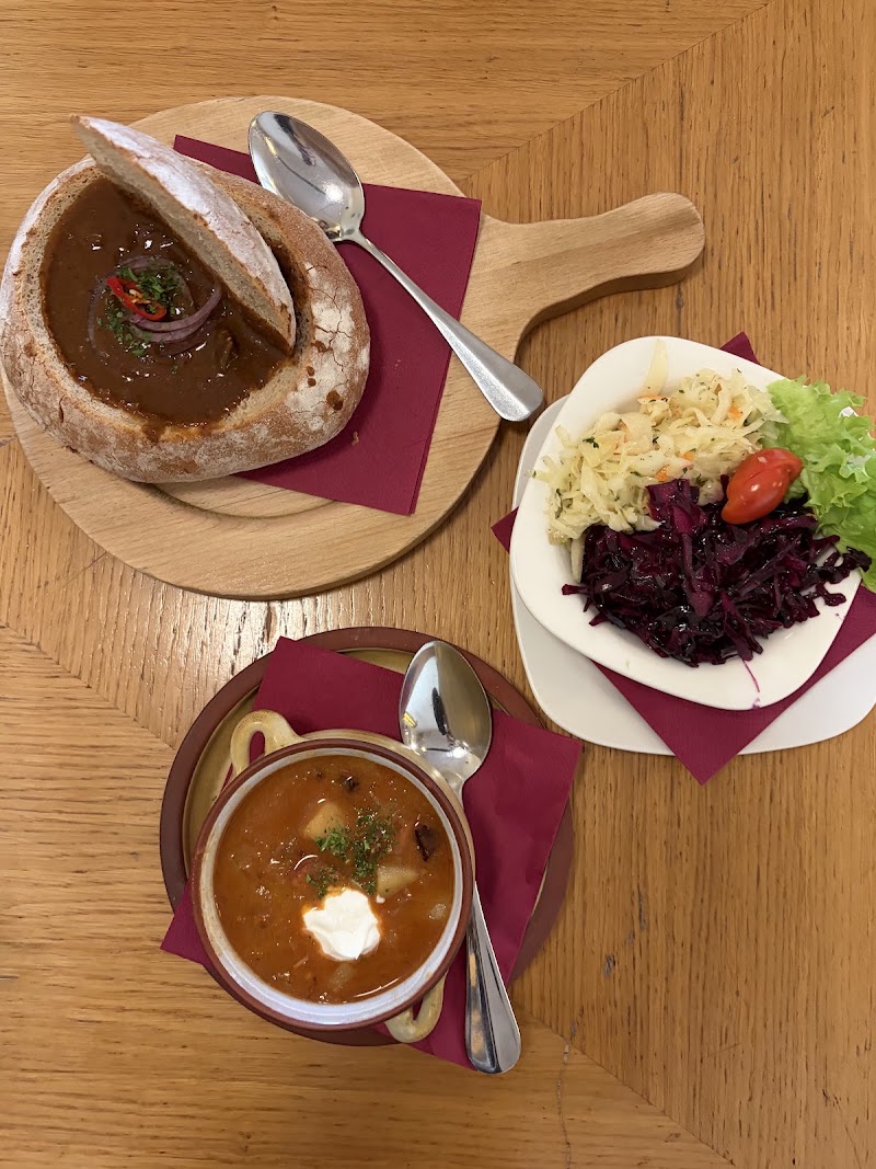 Beer Restaurant U Zlatého Hada - Beer Restaurant U Zlatého Hada 18, Karlova 181, Staré Město, 110 00 Praha-Praha 1, Czechia