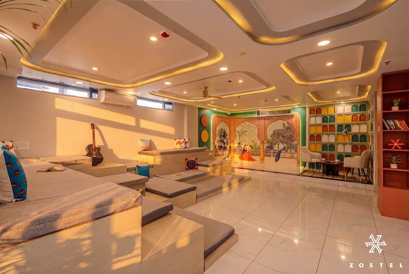 Zostel Jaipur (MI Road) - Zostel Jaipur (MI Road), Park House Scheme, 2B, Mirza Ismail Rd, Sindhi Camp, Jaipur, Rajasthan 302001, India