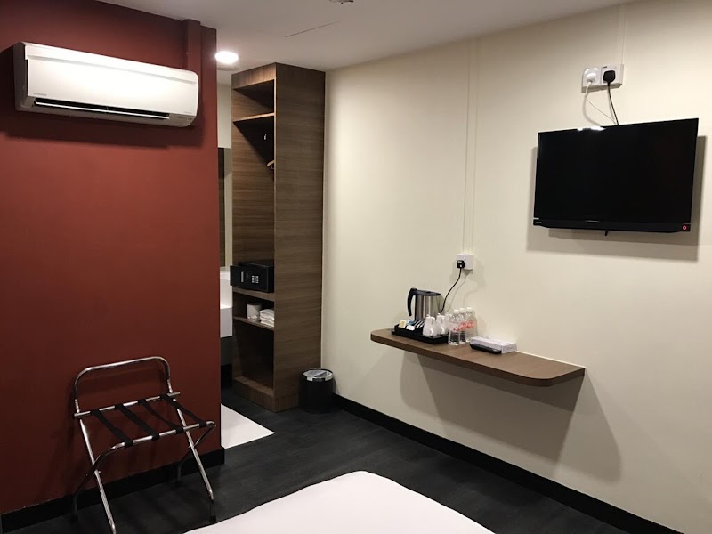 L Hotel @ 51 Desker - L Hotel @ 51 Desker, 8V54+J4 Singapore, 51 Desker Road, Singapore 209645