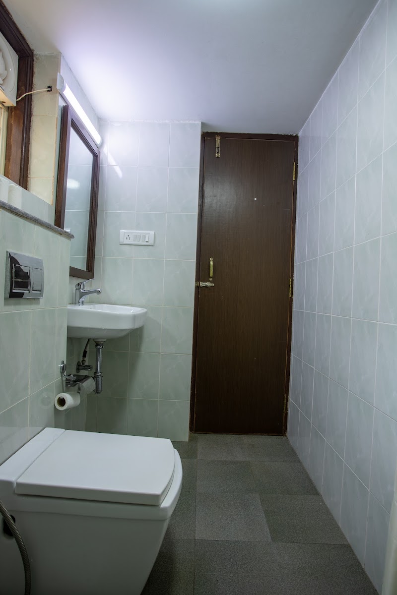Hilltop Goa Lodge - Hilltop Goa Lodge House No. 630, Small, Vagator Beach Rd, Bardez, Vagator, Anjuna, Goa 403509, India