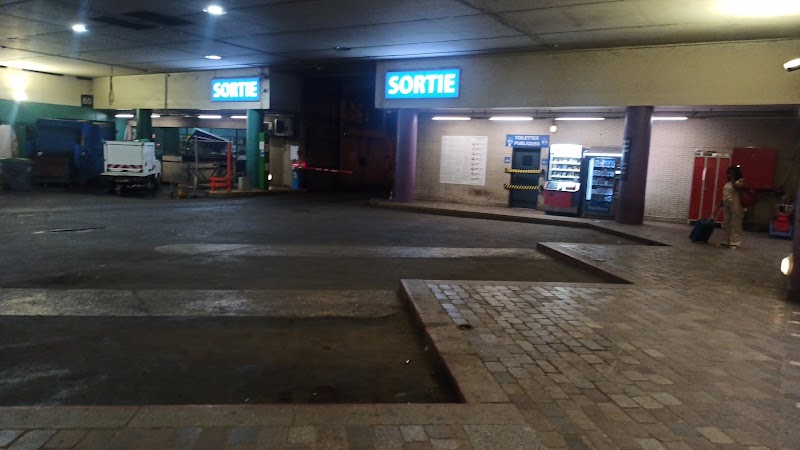 Parking Saemes Bercy Autocars - Parking Saemes Bercy Autocars 51 Rue de Bercy, 75012 Paris, France
