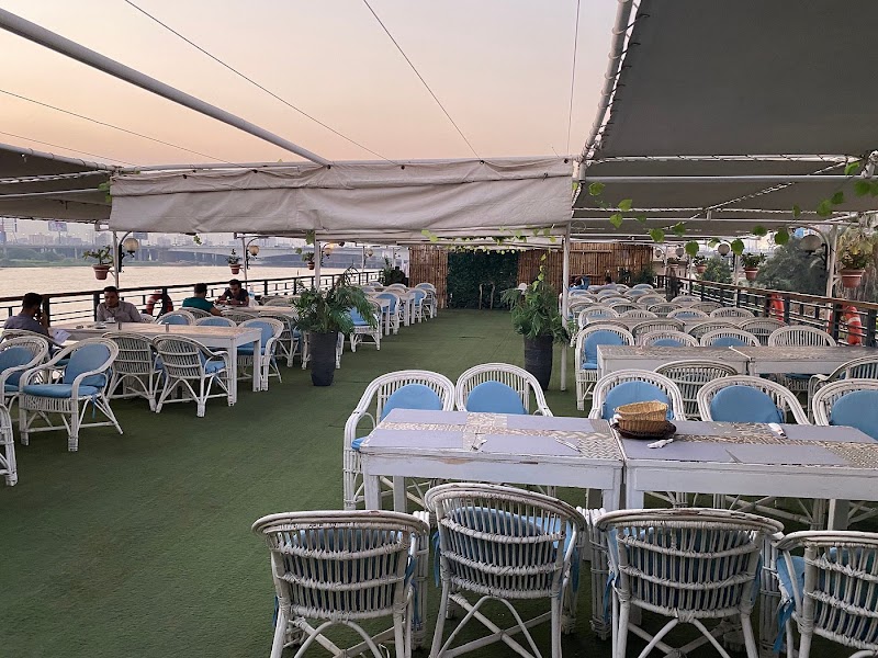 nile cruise cairo dinner - nile cruise cairo dinner, اما فندق هيلتون, كورنيش النيل، قسم المعادي، محافظة القاهرة‬ 11728, Egypt