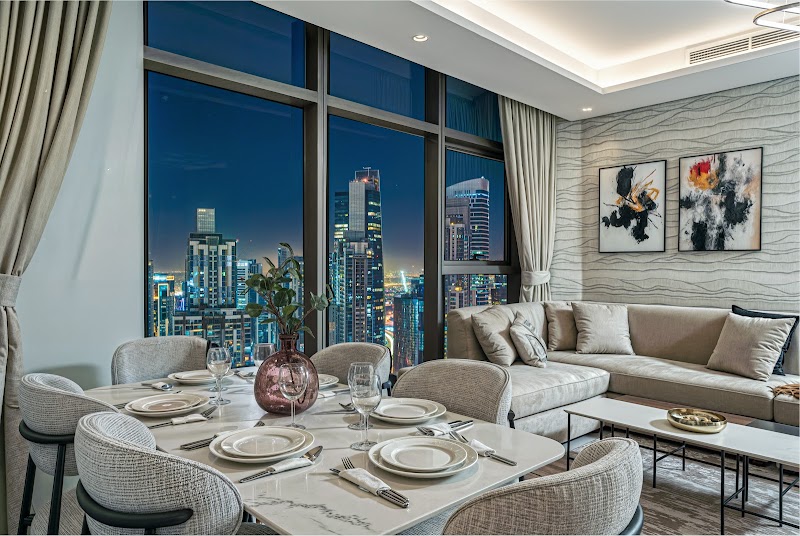 Highest infinity Pool in Downtown Dubai - Highest infinity Pool in Downtown Dubai Paramount Midtown - Business Bay - Dubai - United Arab Emirates