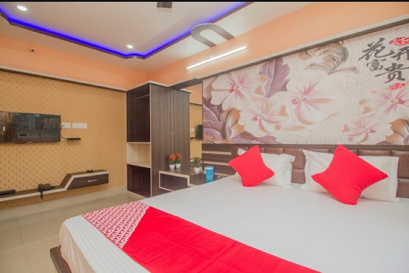 Kalpana lodge cum restrurent - Kalpana lodge cum restrurent bhabesh petrol pump, VIP Rd, PCRA Colony, Siliguri, Dabgram, West Bengal 734004, India