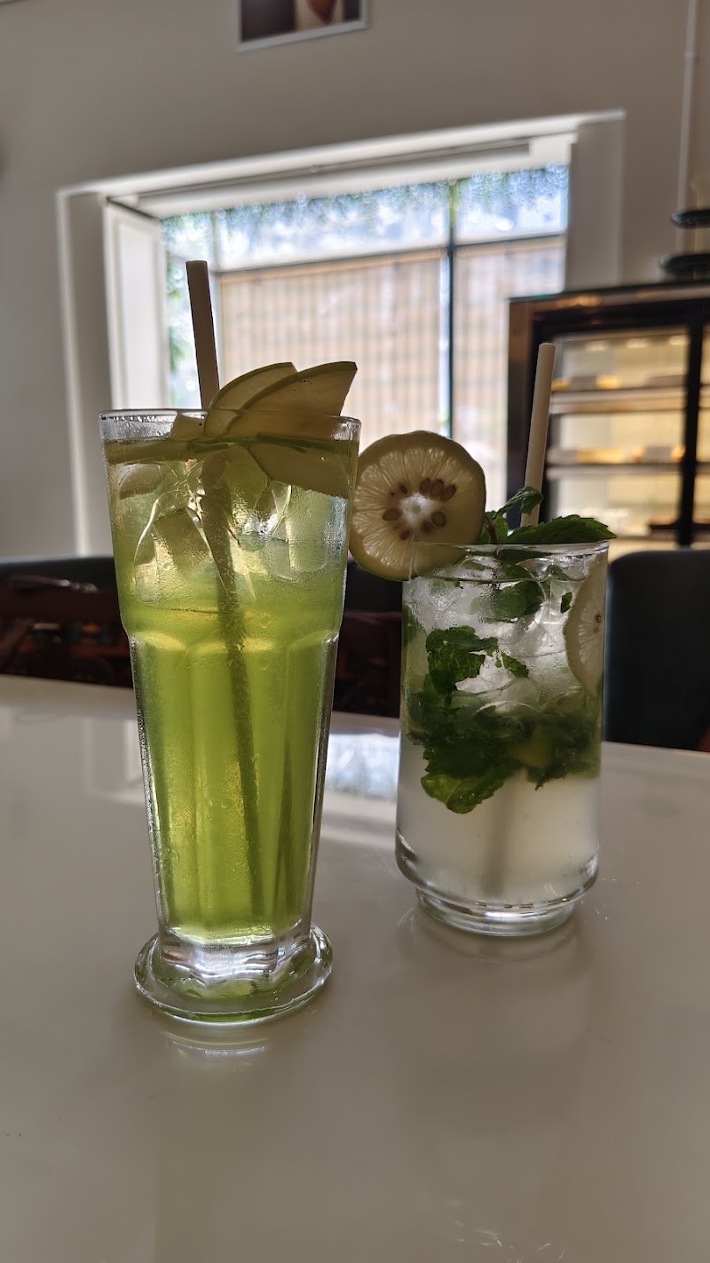 The Beanshot Cafe - The Beanshot Cafe 166, C/416, Lords More, Lake Gardens, Kolkata, West Bengal 700045, India