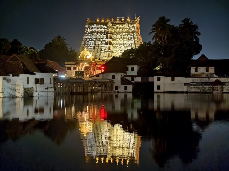 Sree Padmanabhaswamy Temple - Sree Padmanabhaswamy Temple West Nada, Fort, East Fort, Pazhavangadi, Thiruvananthapuram, Kerala 695023, India