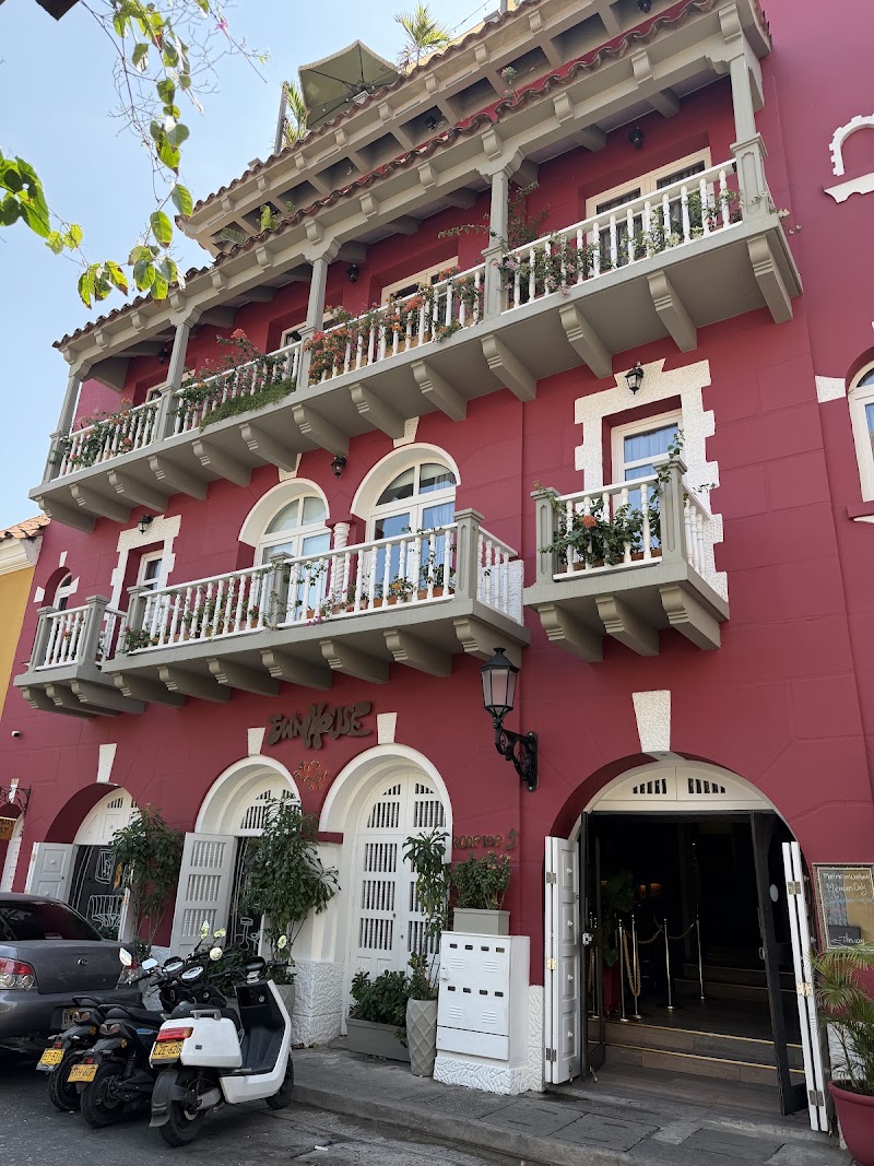 Townhouse Cartagena | Boutique Art Hotel • Rooftop • Bar - Townhouse Cartagena | Boutique Art Hotel • Rooftop • Bar Cra. 7 #36-88, San Diego, Cartagena de Indias, Bolívar, Colombia