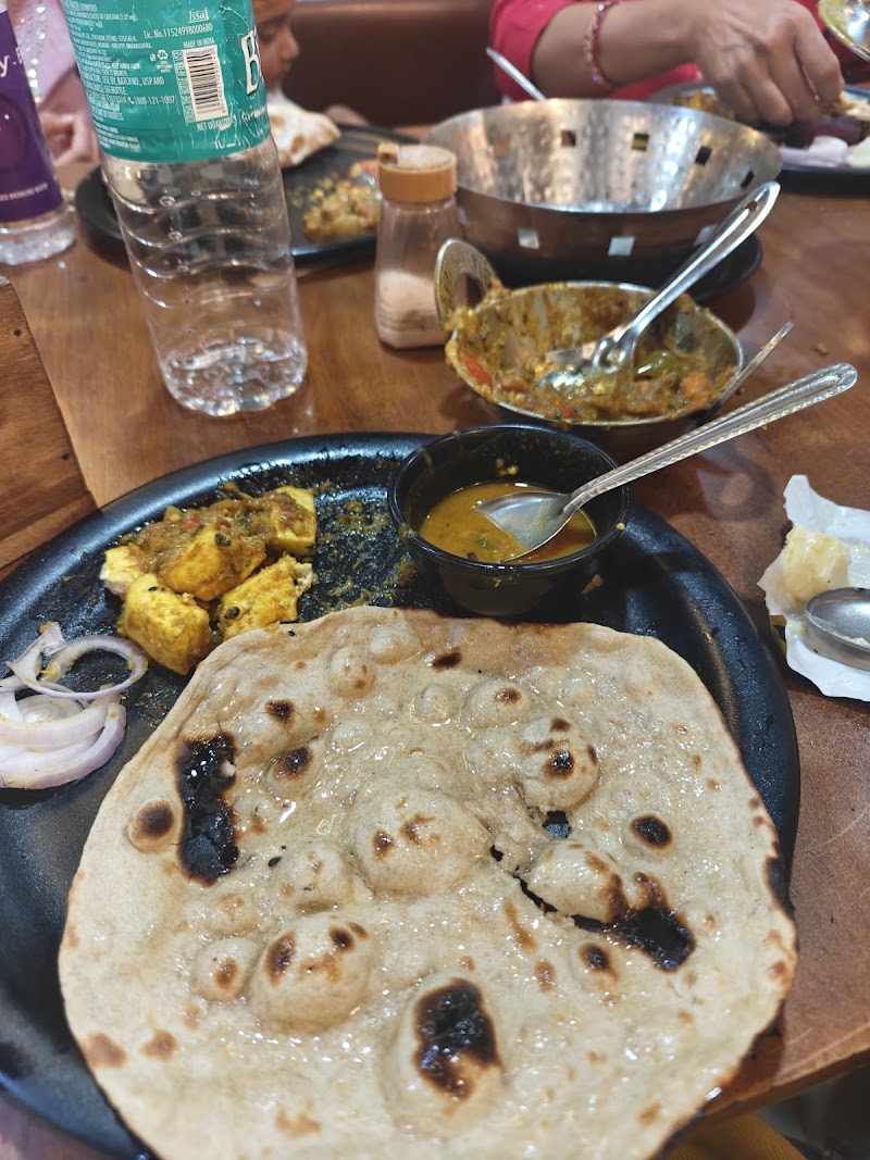 Swaruchi Restaurant & Caterers - Swaruchi Restaurant & Caterers Ahilya Bai Marg, near mahakaleshwar jyotirling, Kot Mohalla, Suraj Nagar, Ujjain, Madhya Pradesh 456006, India