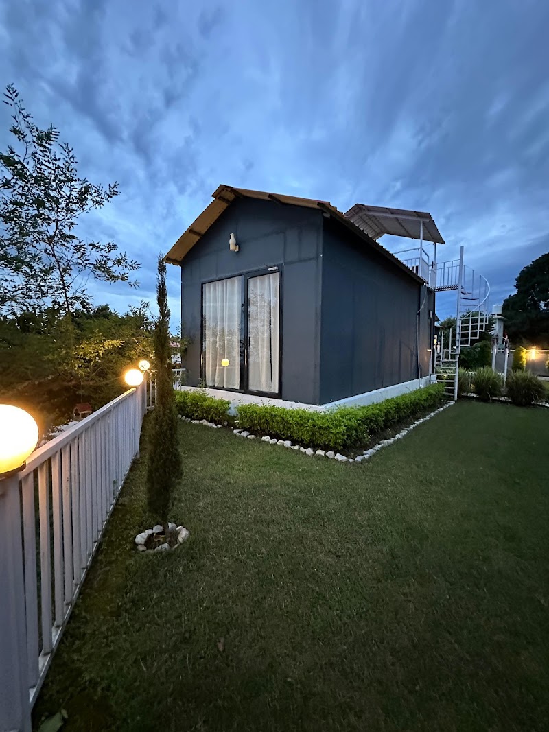 Glamping Heights Resort